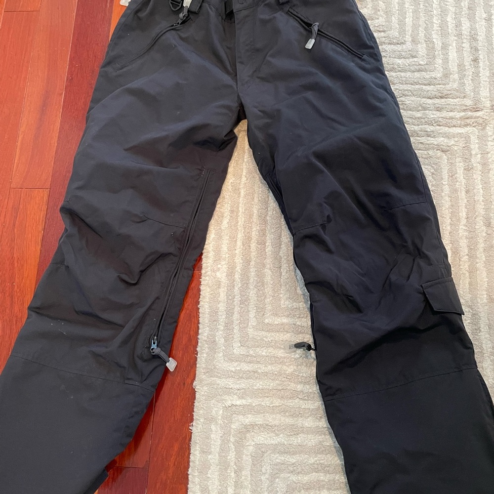 TRBN Black cargo style ski/snowboard pants